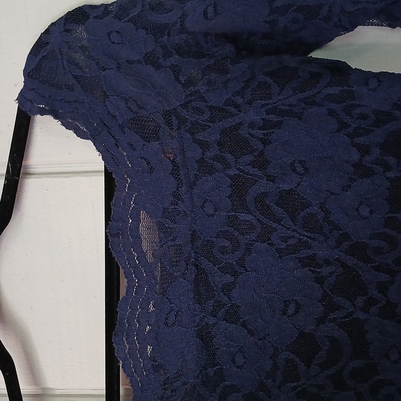 Torrid NWT Navy Blue Lace Boatneck Top Lace Long Sleeves Size 0 Large - Picture 4 of 11